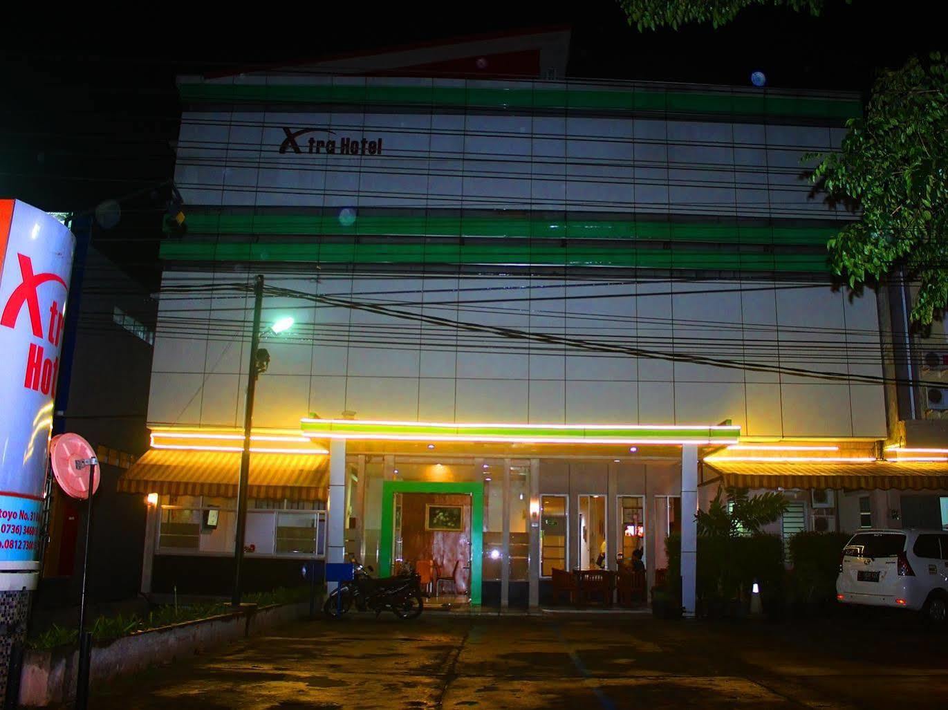 Xtra Hotel Bengkulu Esterno foto